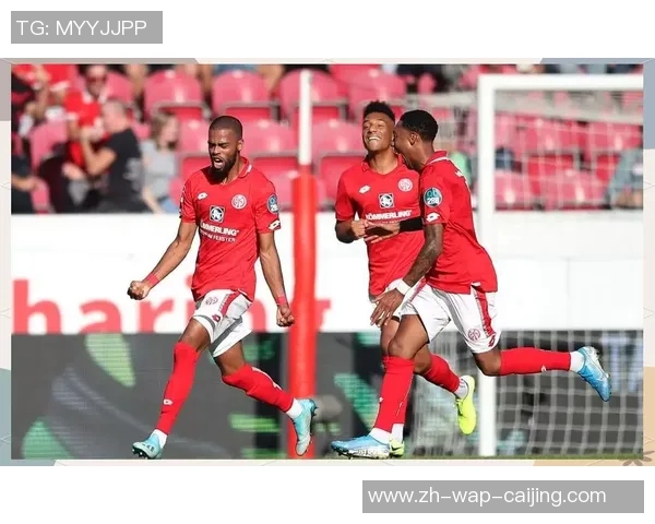 德甲激战再升级拜仁与多特平局争冠形势更加扑朔迷离 德甲激战再升级拜仁与多特平局争冠形势更加扑朔迷离